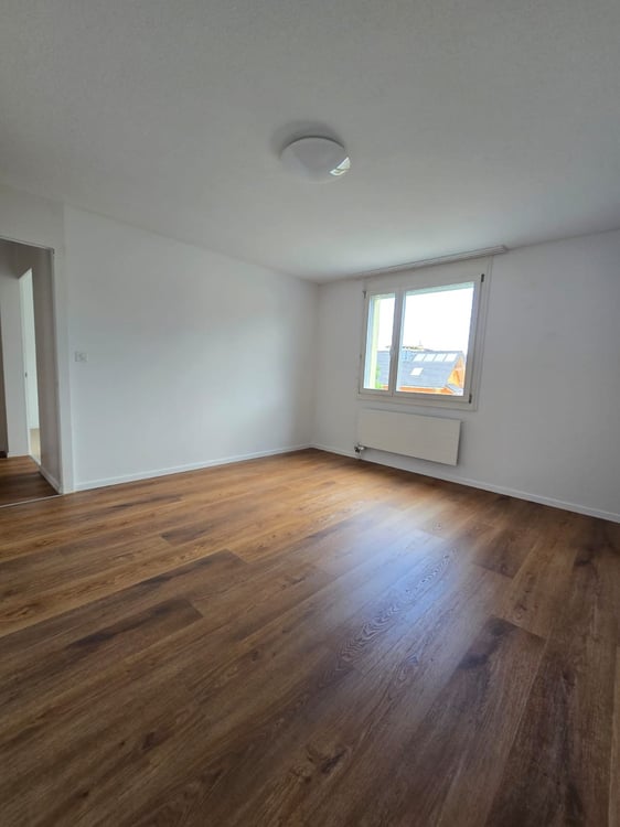 Grosszügige 4.5-Zimmer-Wohnung mit Balkon und Bergblick in Thun 5