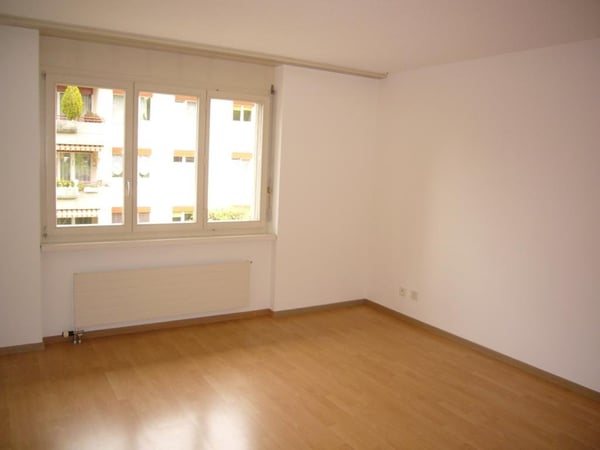 Idyllisch gelegene 3½-Zimmer-Wohnung mit Gartensitzplatz 4