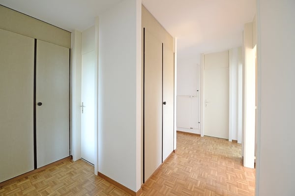 2.5 pièces dans un quartier très familial et proche de toute commodité 7