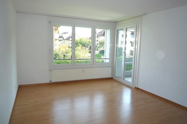 Grosse 4.5-ZW à 112 m2 im 2. OG mit Bergsicht 5
