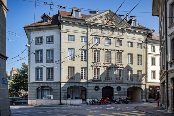 Surface administrative de 100 m2 - Quartier du Bourg, Fribourg 1