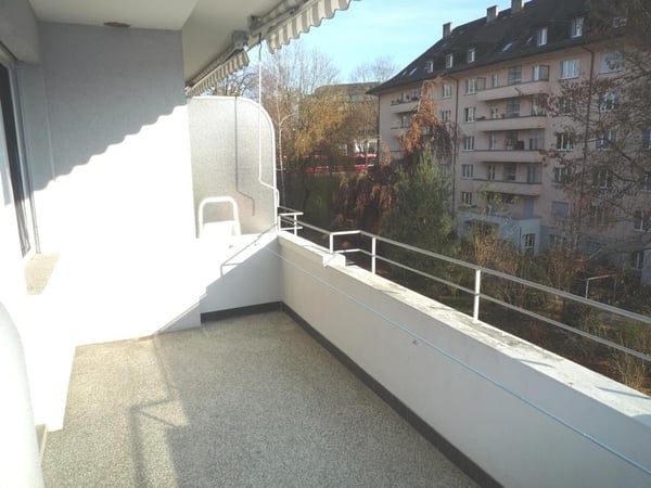 Stadtnahe 2.5-ZW à 43 m2 im 3. OG mit Balkon 6