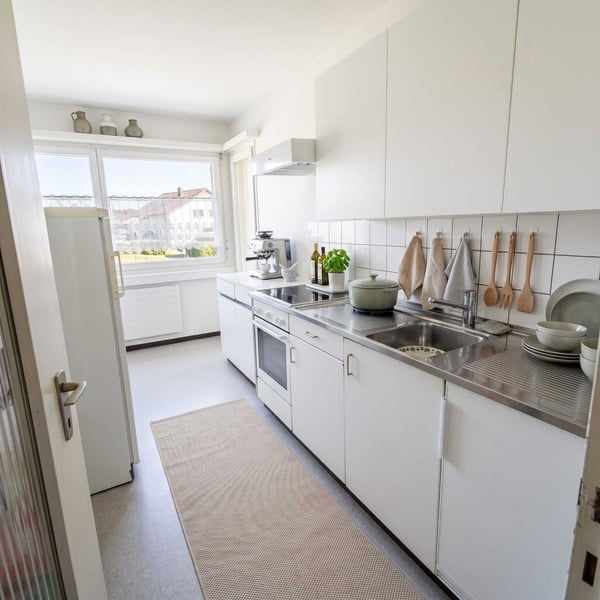 4 - Zimmer-Wohnung an praktischer Lage in Basel 3
