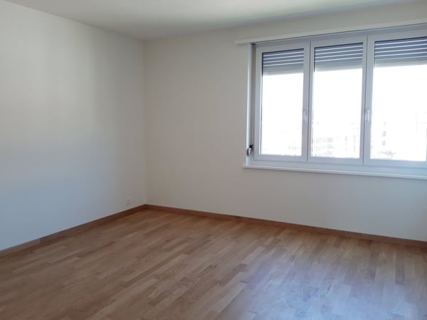 moderne 3.5-Zimmerwohnung, mit ÖV nur 10 Minuten bis Zentrum Baden 6