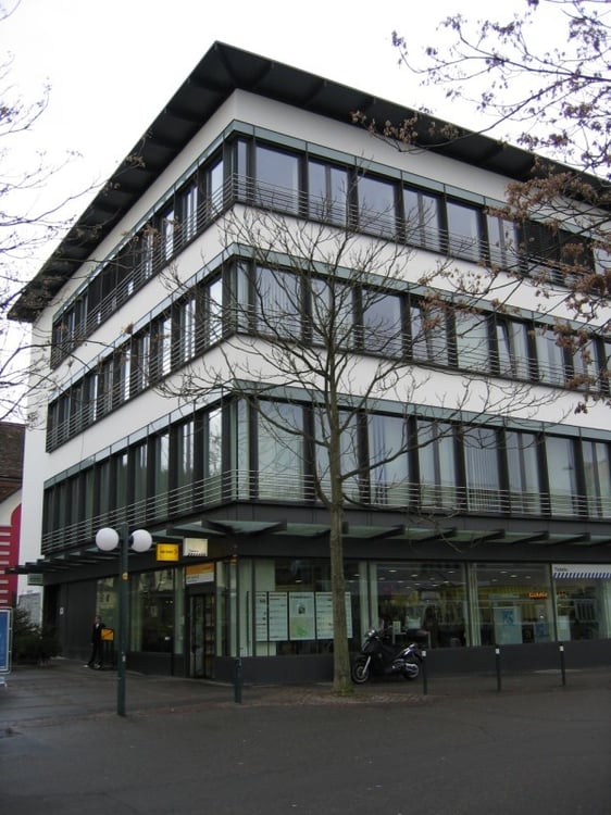 Einstellplatz in Tiefgarage direkt am Schwamendingerplatz 10