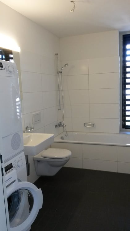 Grosszügige 2.5 Zimmer-Wohnung mit zwei Balkonen, Wohnerlebnis im Grünen, gut vernetzt 5