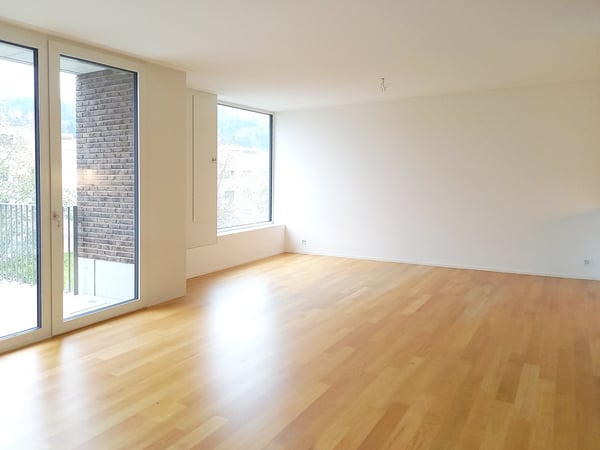 Grosszügige 2.5 Zimmer-Wohnung mit zwei Balkonen, Wohnerlebnis im Grünen, gut vernetzt 3