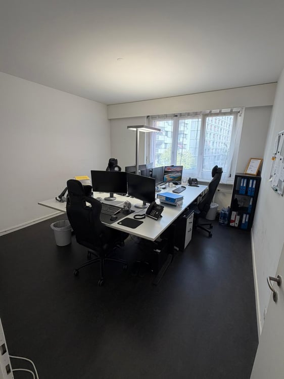Modernes Büro an zentraler Lage in Zürich Altstetten 3