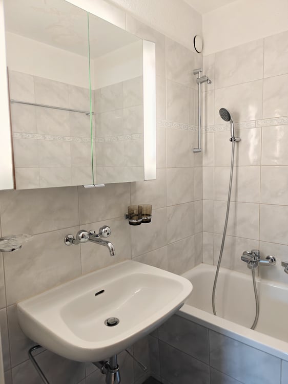 4.5-Zimmerwohnung mit Balkon ideal für kleine Familien oder Paare 10