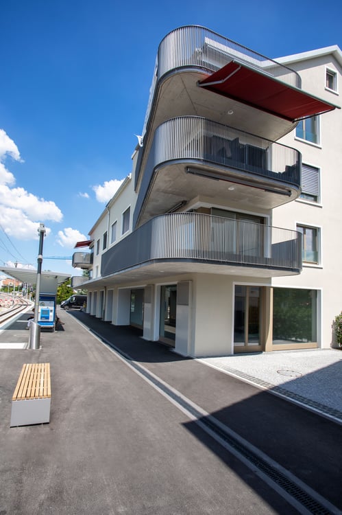 Einzigartige 2.5-Zimmerwohnung mit Atelier und Galerie 6