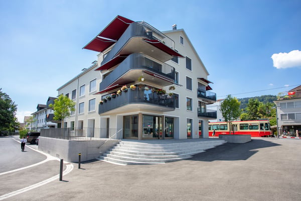 Einzigartige 2.5-Zimmerwohnung mit Atelier und Galerie 7