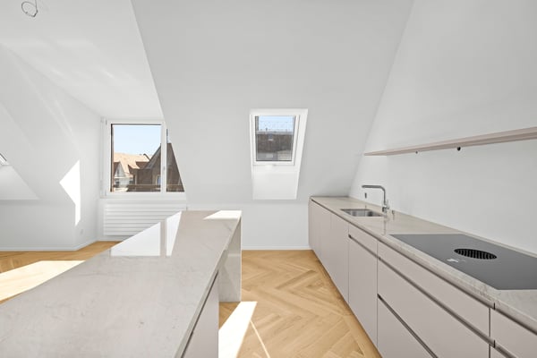 Exklusive 4 ½-Zimmer Attikawohnung mit Galerie und Terrasse 2