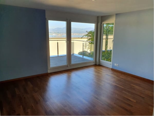 Exklusive Maisonette-Wohnung mit grosszügigen Terrassen in Altendorf 5