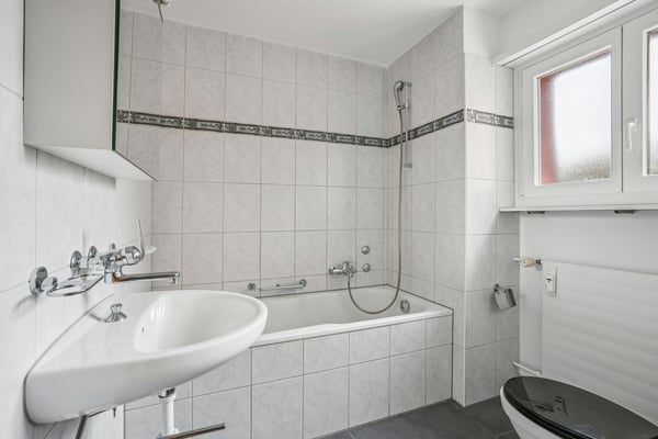 1-Zimmer-Eigentumswohnung in Wolfhausen 8