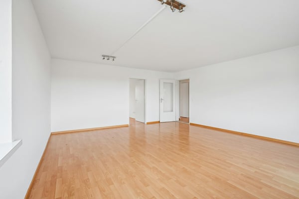 1-Zimmer-Eigentumswohnung in Wolfhausen 4