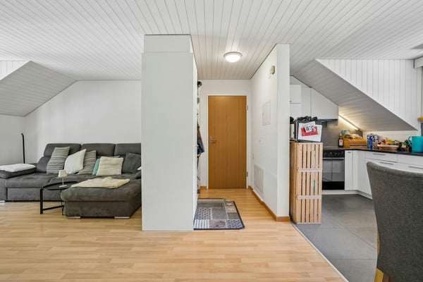 gut unterhaltenes Mehrfamilienhaus mit 6 Wohnungen 7