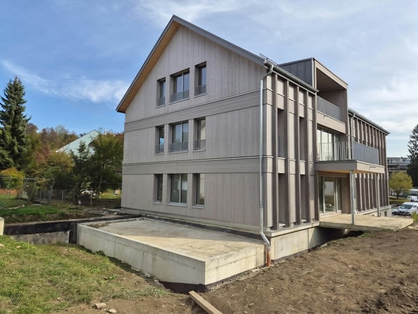 Grosszügige 4½-Zimmer-Wohnung an traumhafter Lage am Greifensee