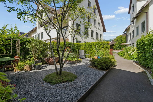 Neuwertiges 5-Zimmer-Mittel-Flarzhaus mit gemütlichem Gartensitzplatz 3