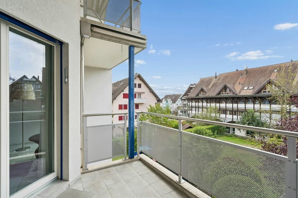 Grosszügige 2½-Zimmer-Eigentumswohnung mit zwei Balkonen 8
