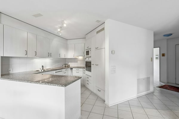 Grosszügige 2½-Zimmer-Eigentumswohnung mit zwei Balkonen 5