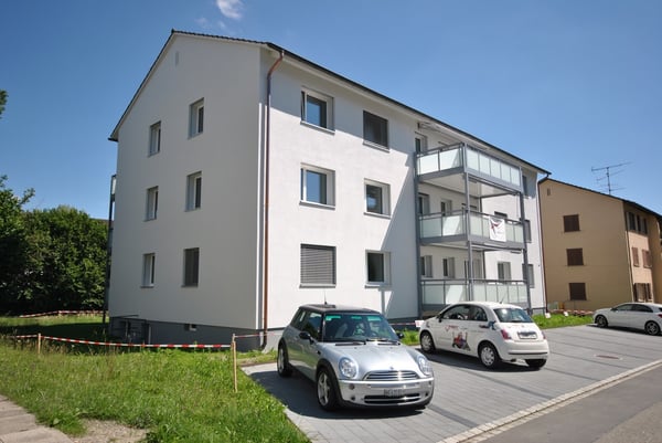 Zentraler Aussenparkplatz 2