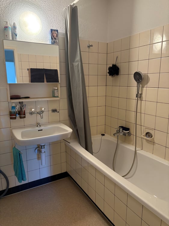 zentrale Wohnlage mit guten ÖV-Anbindungen 4