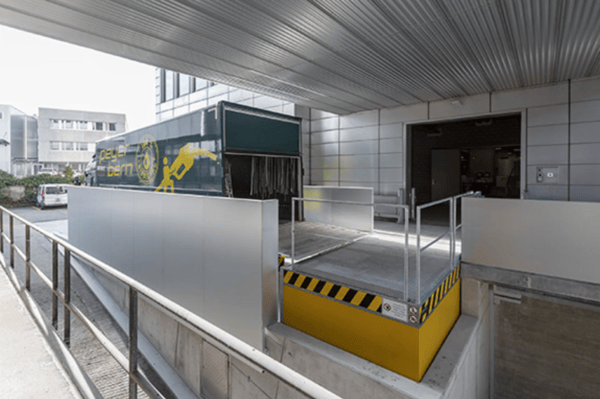 Grosses Hochregallager mit viel Potential zu vermieten 5