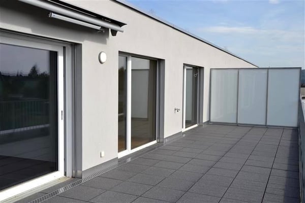 Moderne Attikawohnung mit rundum Ausblick 8