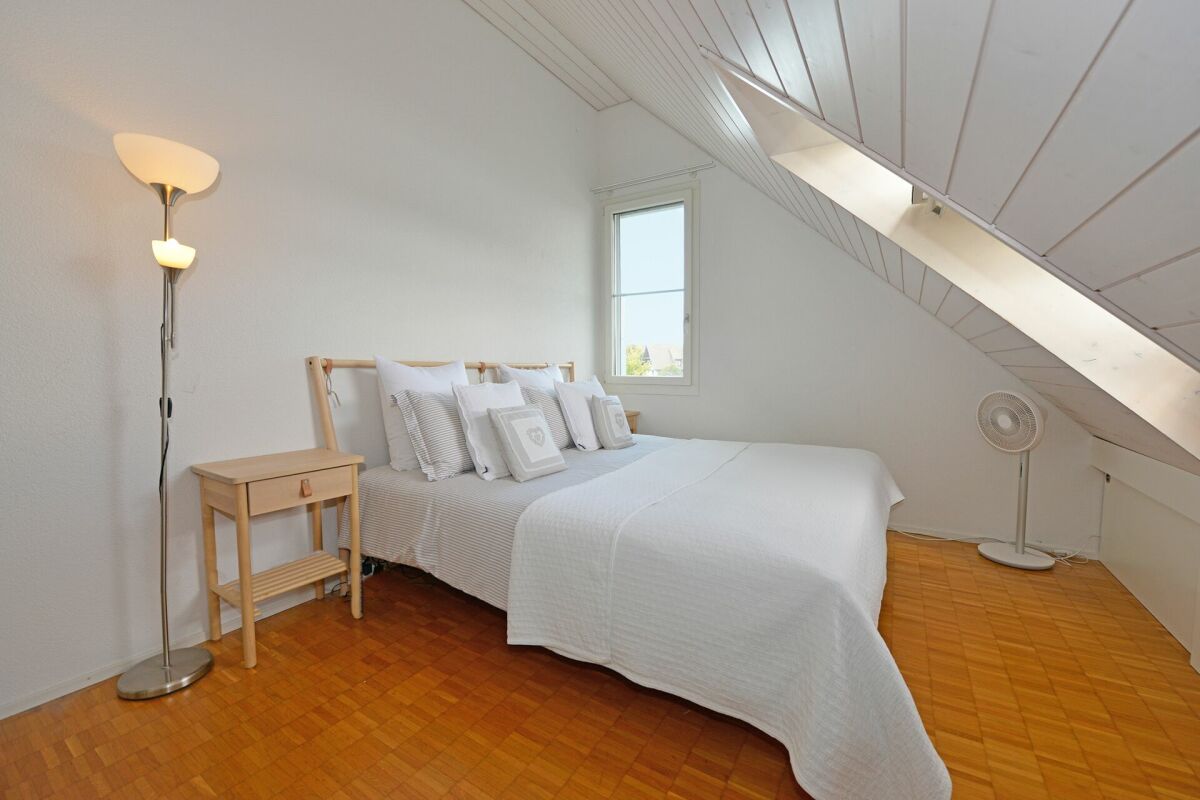 6.5-Zimmer-Dach-Maisonettewohnung im Grünen