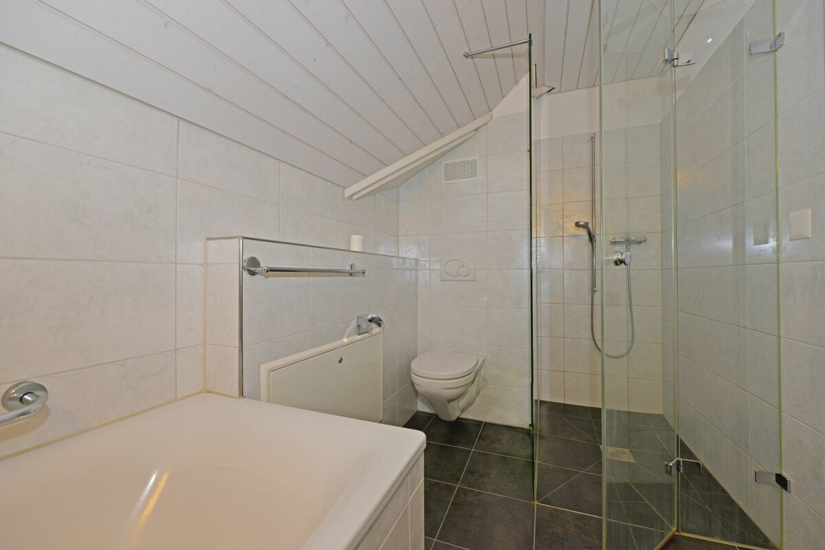 5.5-Zimmer-Dachmaisonettewohnung im Grünen