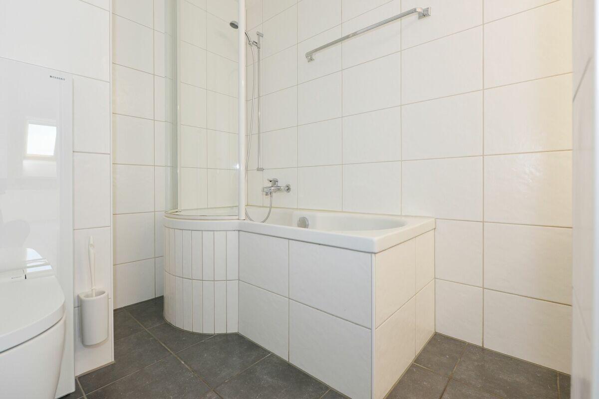 Attraktive 2.5-Dachzimmerwohnung mit genialer Weitsicht auf die Berge