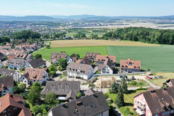 Attraktive 2.5-Dachzimmerwohnung mit genialer Weitsicht auf die Berge 24