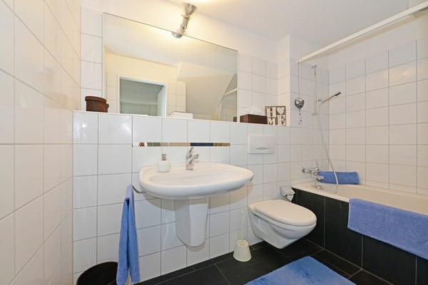 Wohnen mit Weitblick - Doppeleinfamilienhaus mit idyllischem Garten 17