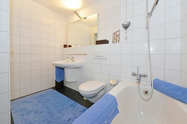 Wohnen mit Weitblick - Doppeleinfamilienhaus mit idyllischem Garten 16