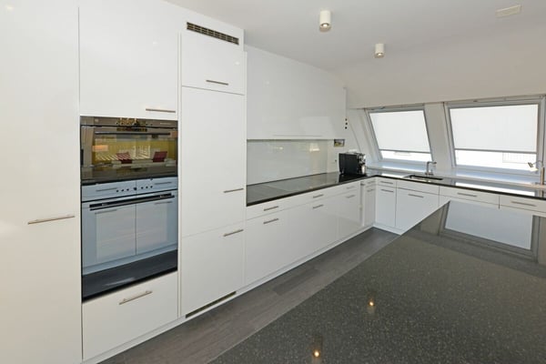 Exklusive 5.5-Zimmer-Attikawohnung am Hönggerberg mit Panoramablick 10