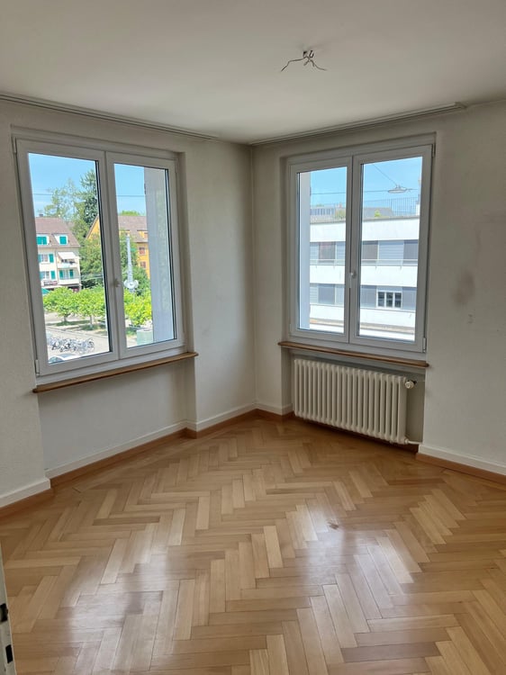 Helle 4-Zimmer-Wohnung mit Balkon an ruhiger Lage in Zürich-Wollishofen 7