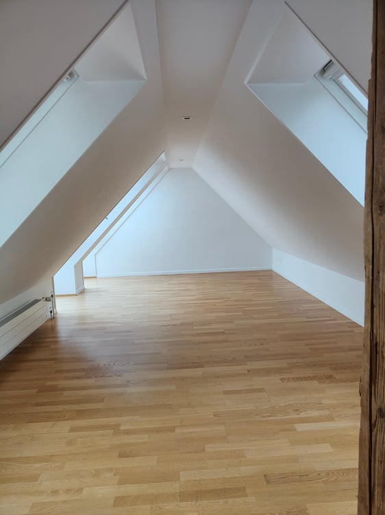 Charmante 3.5-Zimmer-Dachwohnung mit Seeblick in Rorschach 12