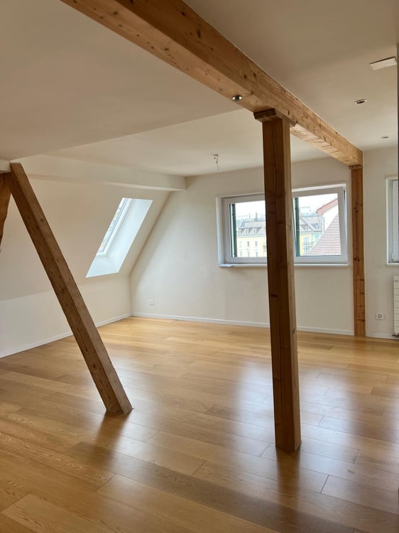 Charmante Dachmaisonette mit Dachterrasse und Alpenblick 8