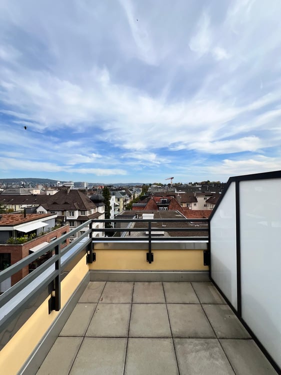 Charmante Dachmaisonette mit Dachterrasse und Alpenblick 17