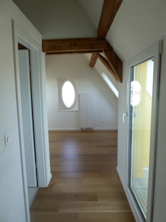 Helle Dachmaisonette mit Dachterrasse und Alpenblick 12