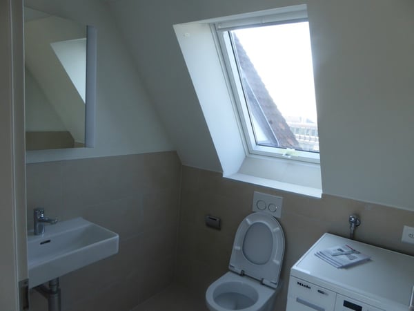 Helle Dachmaisonette mit Dachterrasse und Alpenblick 17