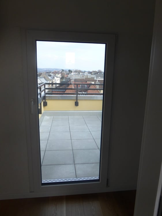 Helle Dachmaisonette mit Dachterrasse und Alpenblick 13