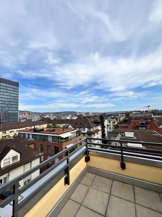 Charmante Dachmaisonette mit Dachterrasse und Alpenblick 18