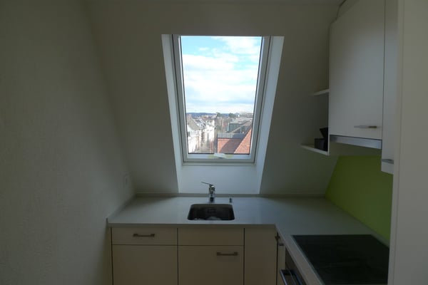 Helle Dachmaisonette mit Dachterrasse und Alpenblick 8