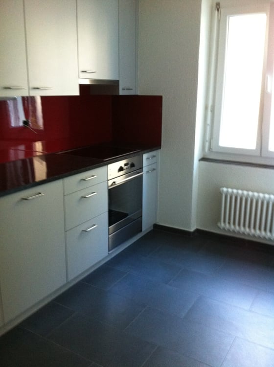 Helle 4-Zimmer-Wohnung mit Balkon an der Albisstrasse in Zürich 6