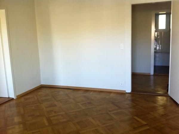 Helle 4-Zimmer-Wohnung mit Balkon an der Albisstrasse in Zürich 3