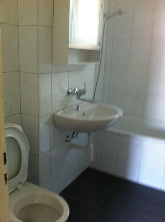 Helle 4-Zimmer-Wohnung mit Balkon an der Albisstrasse in Zürich 8