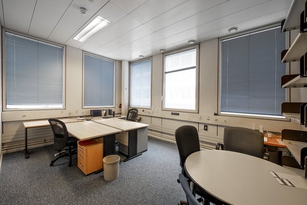 980m2 Laborräume im 2. Stock des CTN 14 in Plan-les-Ouates 7