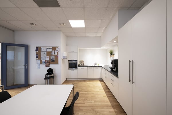 450m2 im 1. Stock des CTN 12 in Plan-les-Ouates. Vollständig renoviert. 4