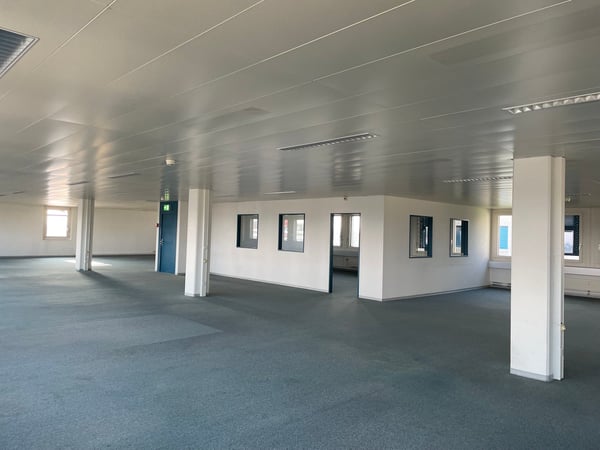 Bürofläche von 302-730m2 im Flughafengebiet Rümlang zu vermieten ab sofort 3